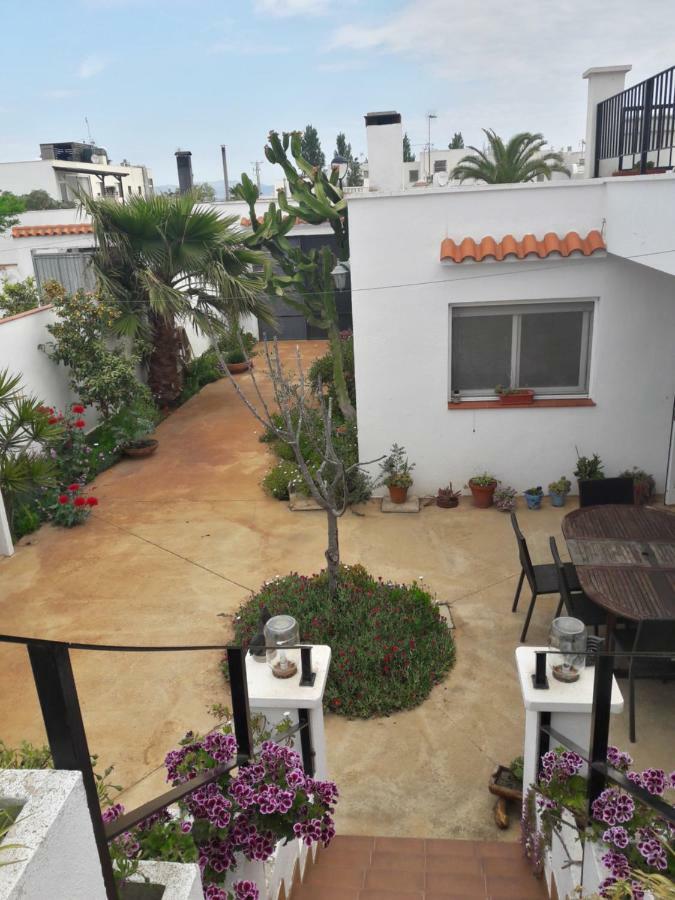 Ferienhaus La Casa De La Lluna El Poble Nou del Delta