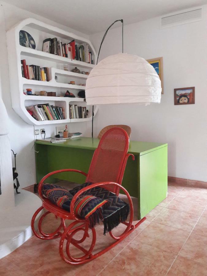 La Casa De La Lluna Сasa de vacaciones El Poble Nou del Delta